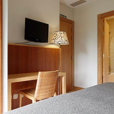 Hotel Iriguibel Huarte Pamplona Екстер'єр фото